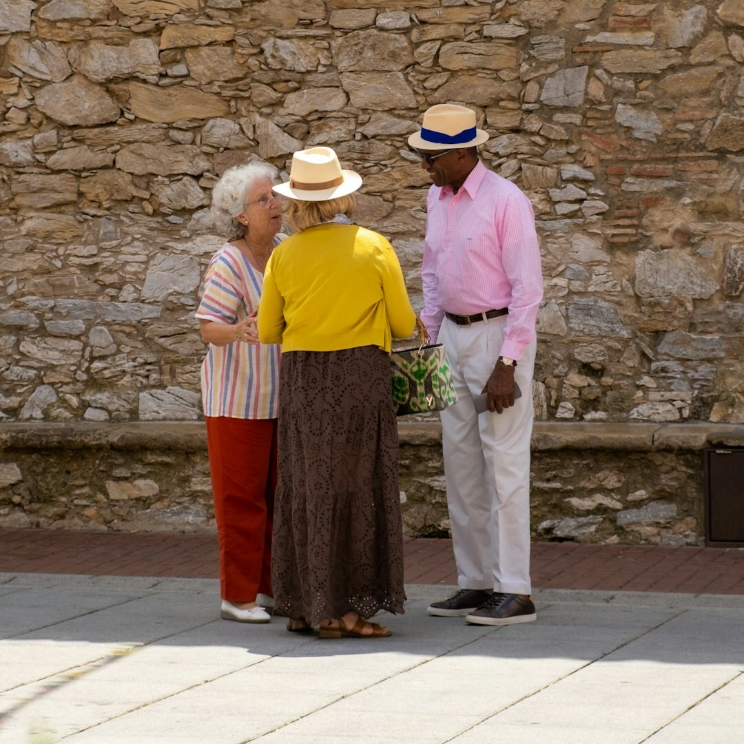 woman speaking spanish with locals